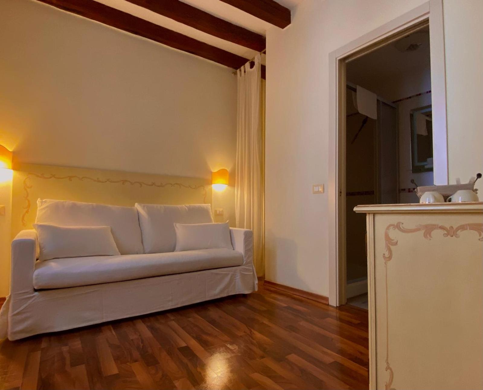 Casa Vacanze Angolo 'Sconto Venedig Exteriör bild