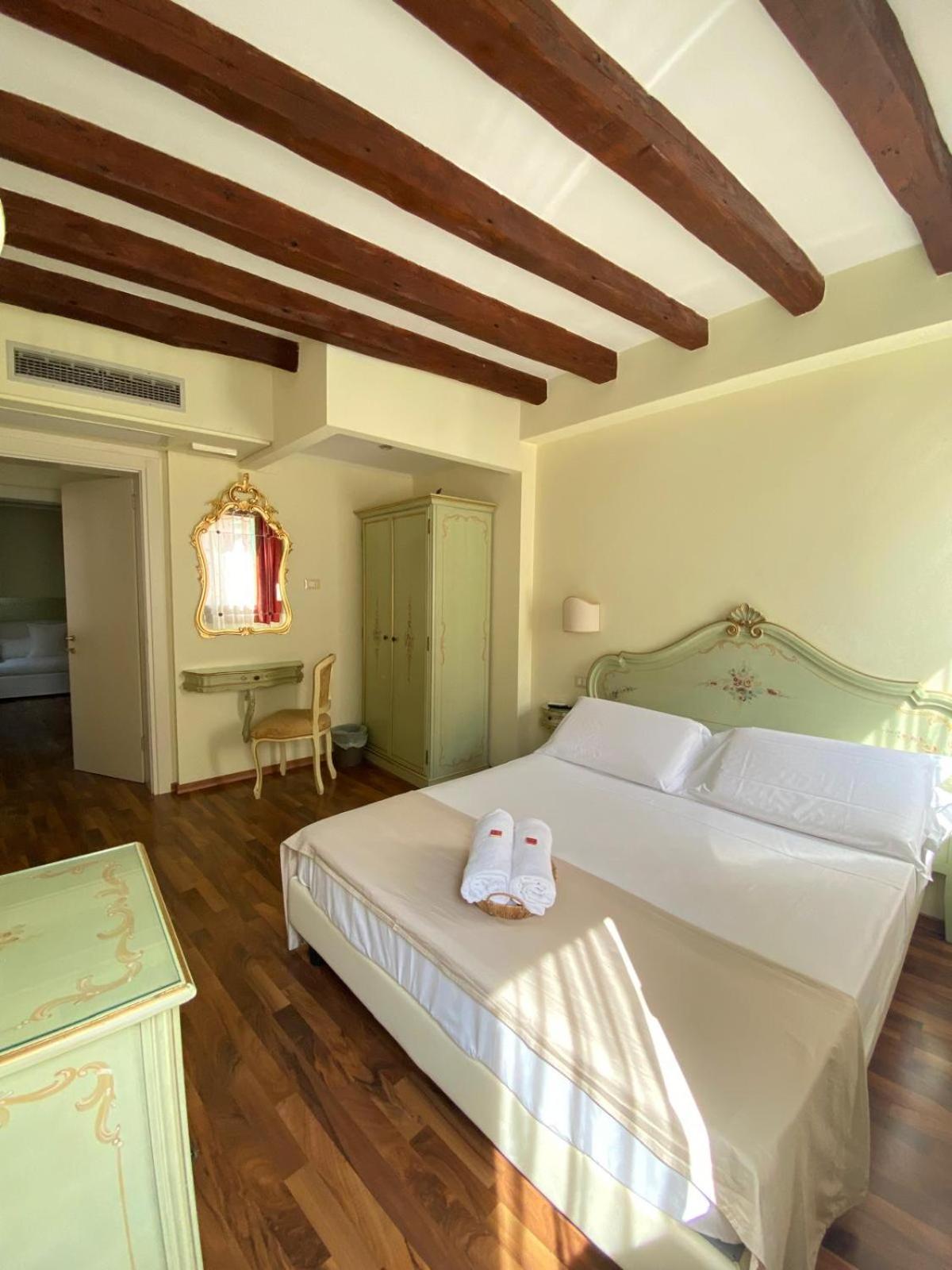 Casa Vacanze Angolo 'Sconto Venedig Exteriör bild