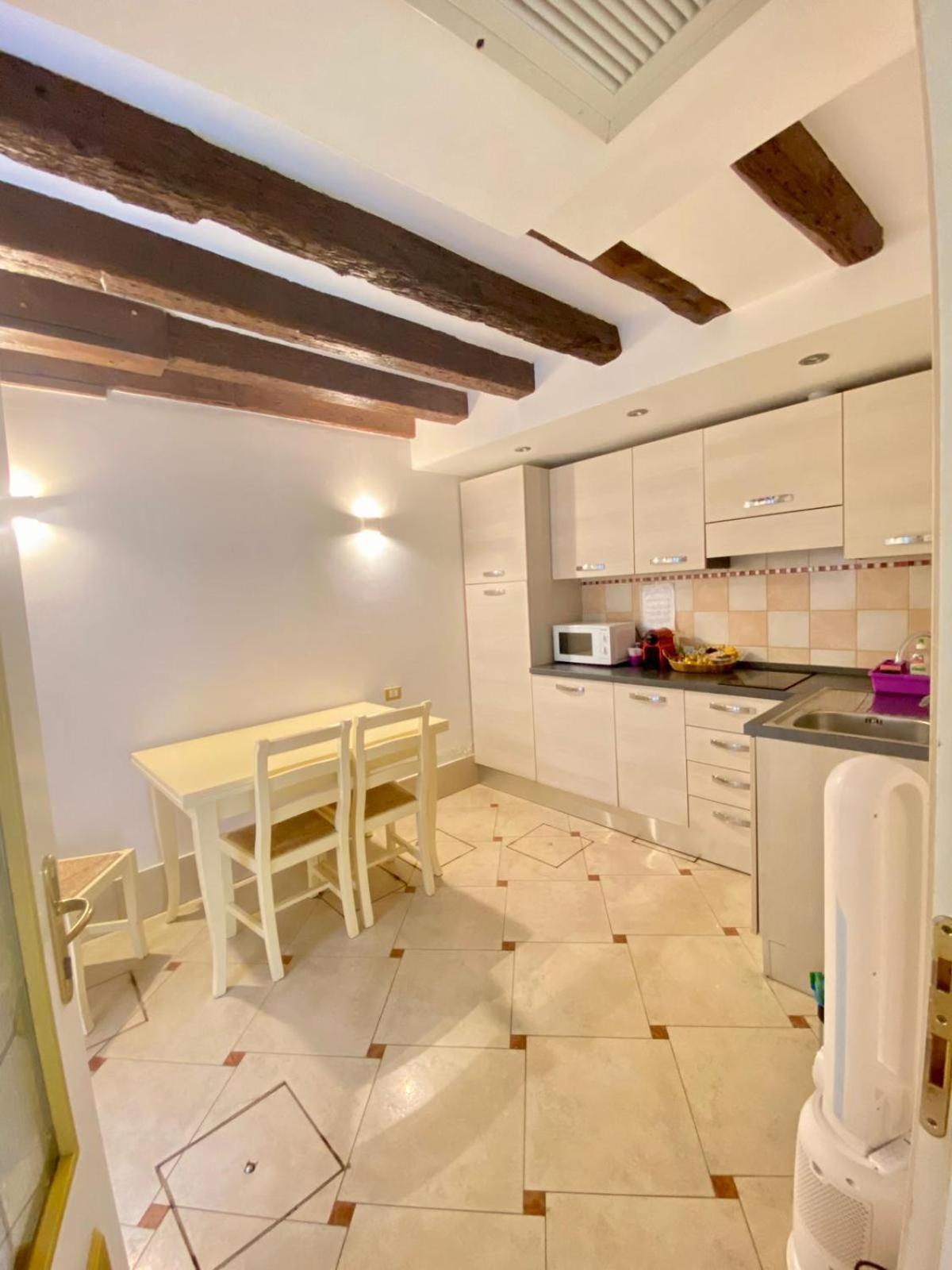Casa Vacanze Angolo 'Sconto Venedig Exteriör bild