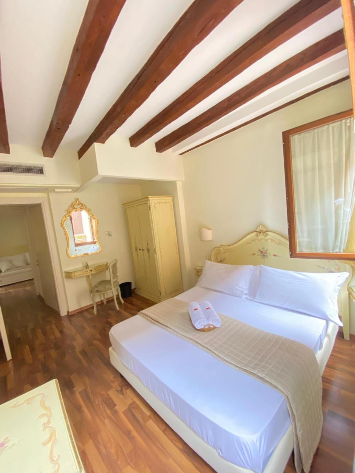 Casa Vacanze Angolo 'Sconto Venedig Exteriör bild