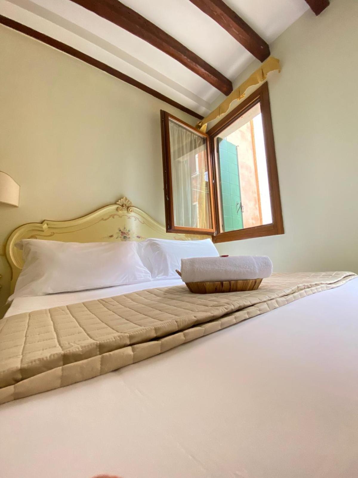 Casa Vacanze Angolo 'Sconto Venedig Exteriör bild